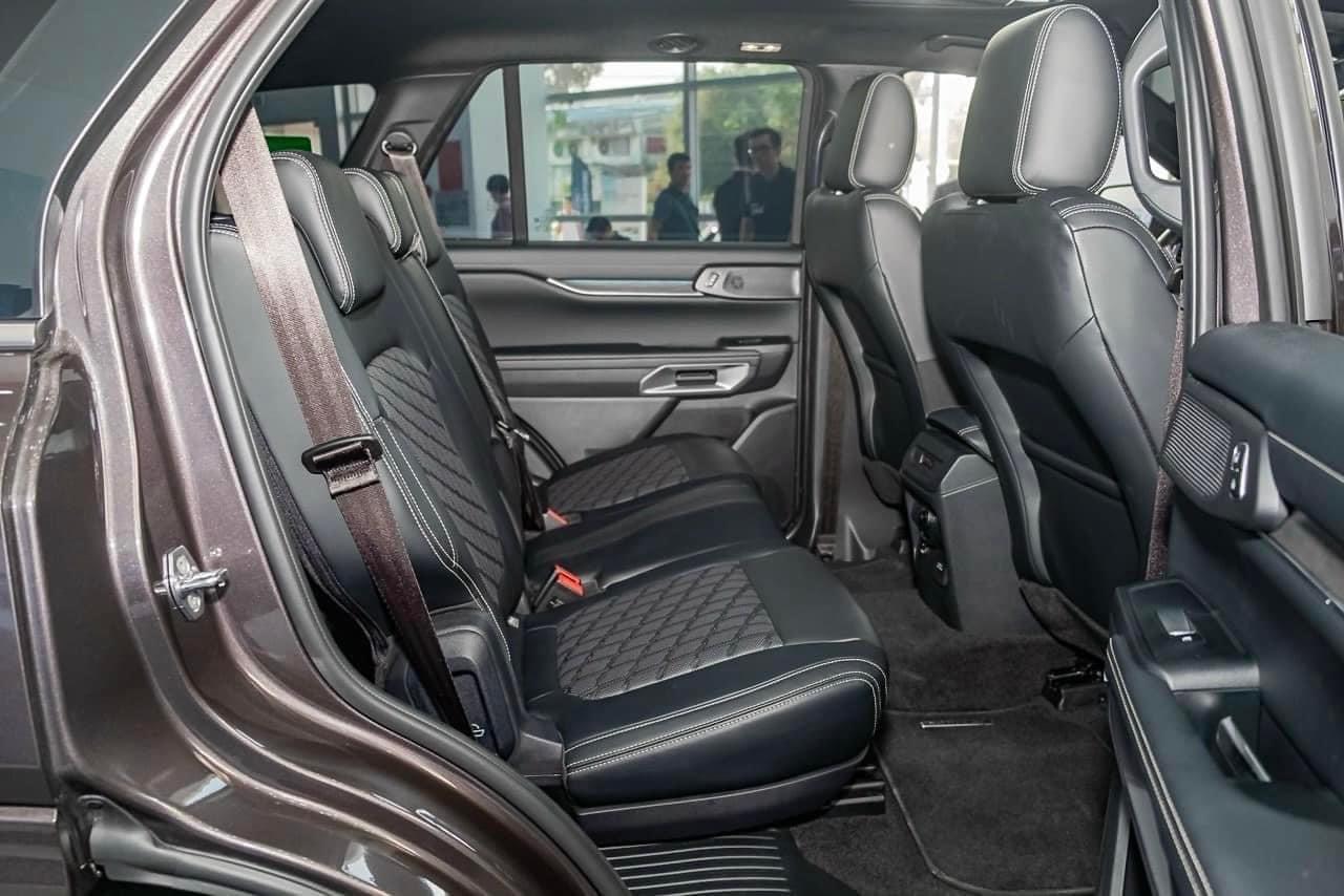 Nội thất Ford Everest Platinum 4