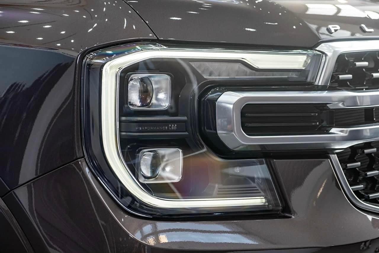 Ford Everest Platinum- Thế hệ mới 4
